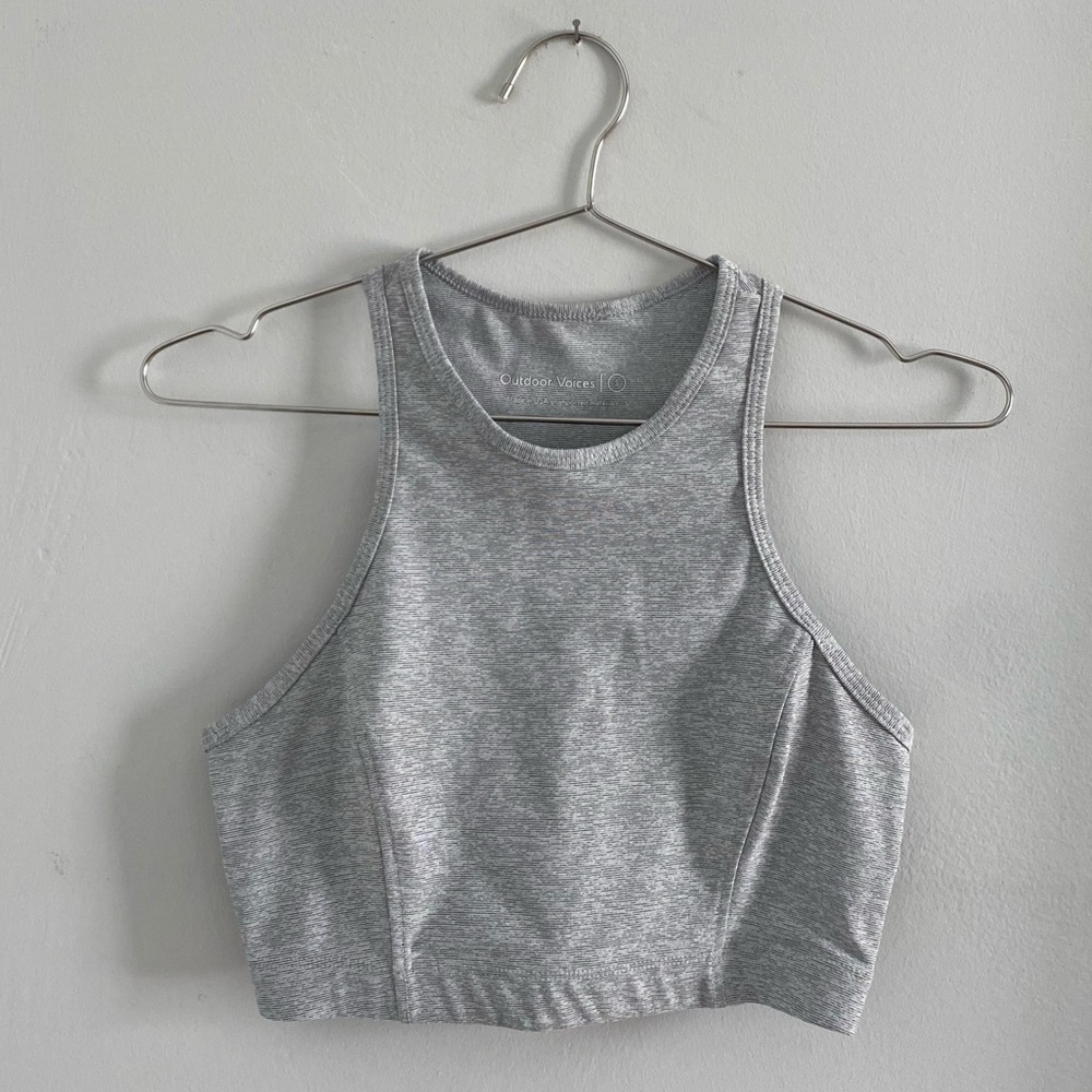 Outdoor Voices Athena Crop in Dove